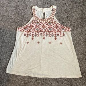 Maurice’s tank top